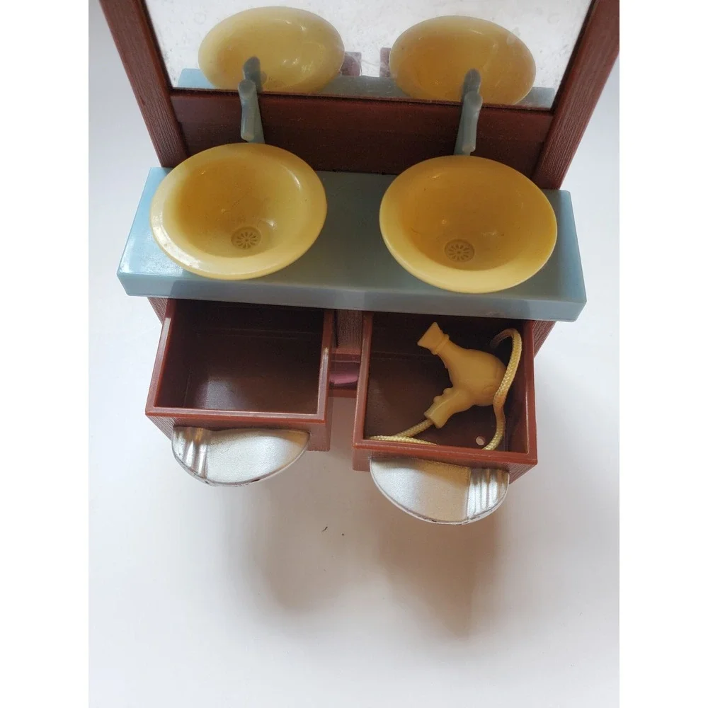 Mattel Fisher Price Loving Family Bathroom Sink Vanity Doll House Furniture 2008